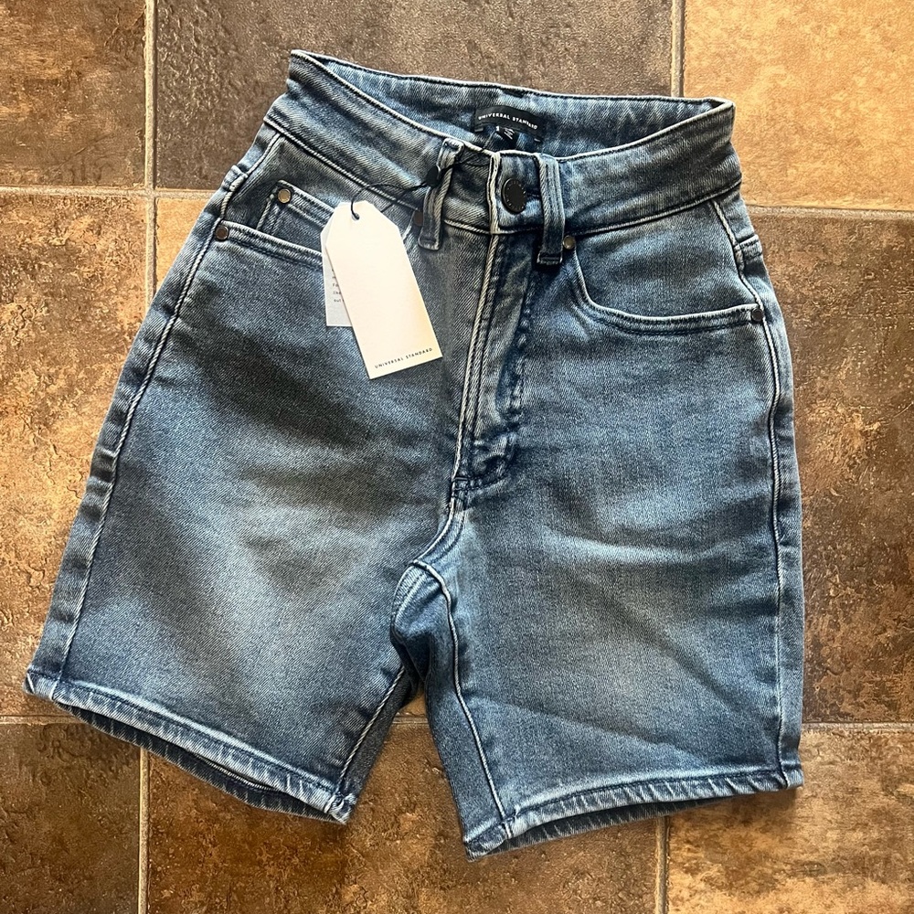 Universal Standard Women’s Size 00 Blue Denim Shorts 6” Inseam NWT